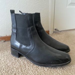 AQUATALIA black leather ankle boots